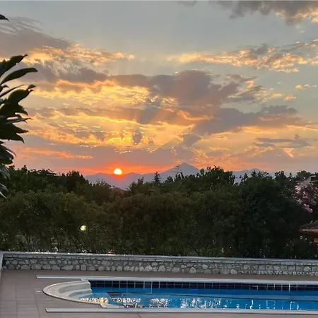 Arcadia Private Pool And Tennis Court Tripoli