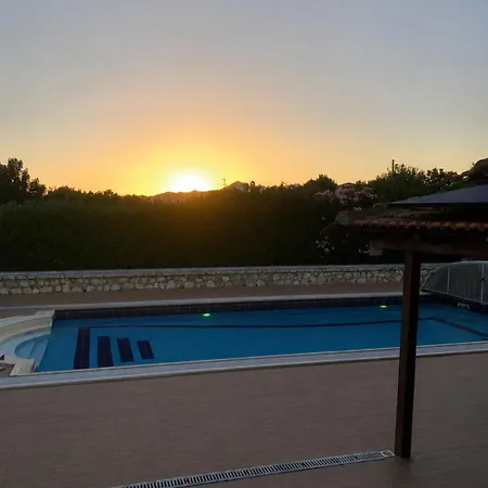 Arcadia Private Pool And Tennis Court Tripoli