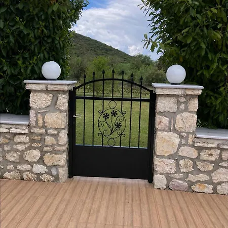 Vila Arcadia Private Pool And Tennis Court Tripoli